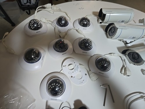 Zmodo Wired Security Cameras - Picture 4 of 5