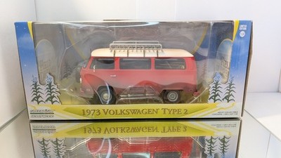 Green Light 1:24 1973 Volkswagen Type 2 Field Of Dreams Mint in Box