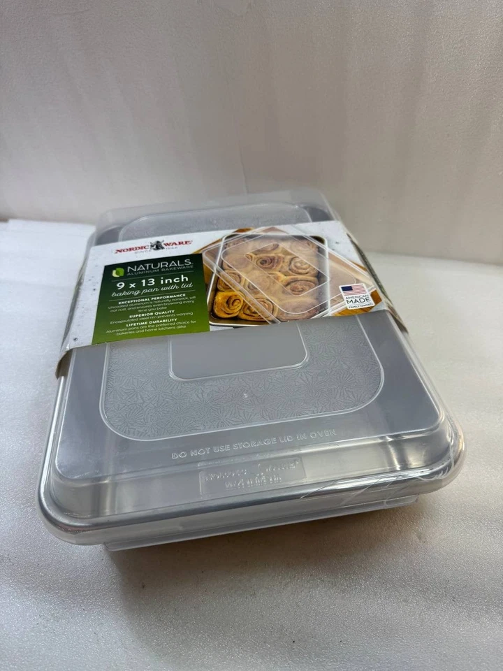 Nordic Ware Naturals 9" x 13" Rectangular Cake Pan with Lid, Natural Aluminium B - Image 4 of 4