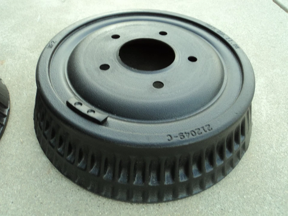 Chevy / GMC C-10, 11" Rear Brake Drums 5 on 5" bolt pattern - Image 3 of 4