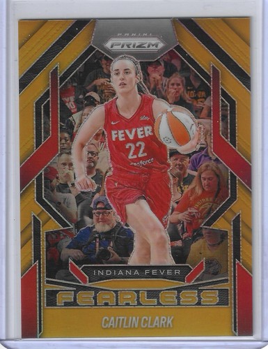 Caitlin Clark [Gold] #7 2025 Panini Prizm WNBA Fearless card