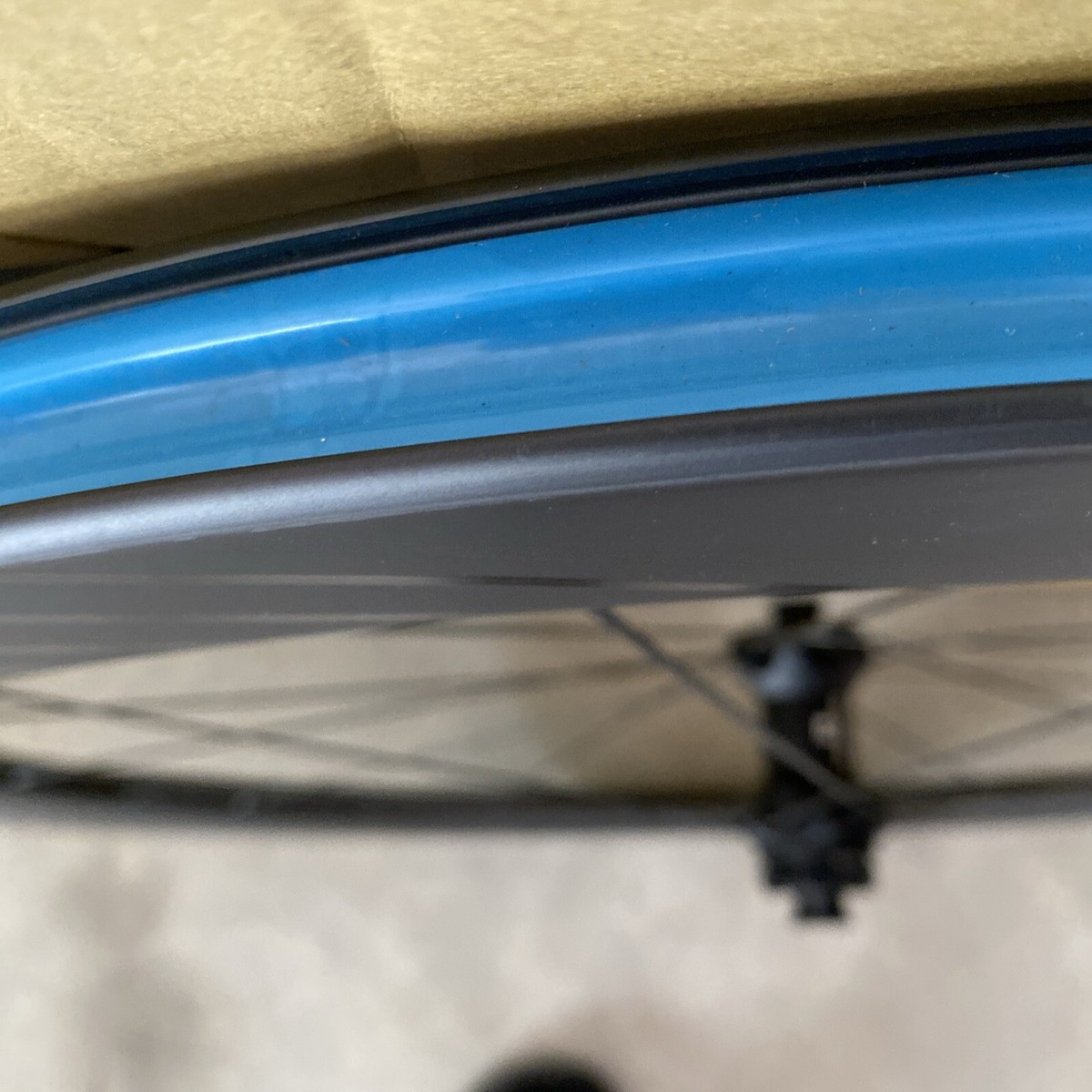 Reynolds Strike 700c Carbon Road Front Disc Wheel 100x12 Reynolds Strike 700c Carbon Road Front Disc Wheel 100x12