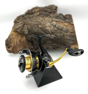 Daiwa 23 Legalis LT 4000-C Spinnrolle Spinning Reel Frontbremsrolle Angelrolle