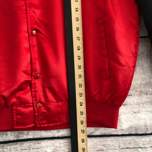Sneak Gallery Chicago Bulls 96 Jacket Mens M Red Satin Bomber Snap Button New - Picture 13 of 16