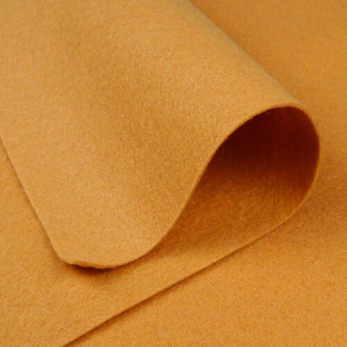 Woolfelt Fudge ~ 22cm x 90cm / quilting wool felt fabric brown beige bear teddy - Zdjęcie 1 z 2