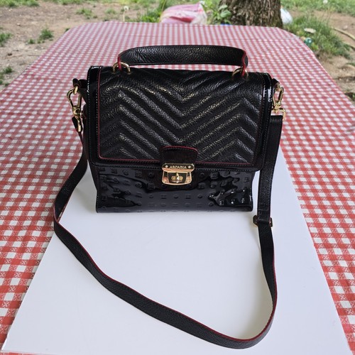 ARCADIA Black w/Red Lining Patent Leather Quilted Handbag Made in Italy 12x9x4 - Picture 2 of 14
