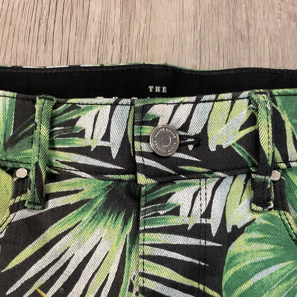 Pantalones Cortos de Jean Denim Estampado Tropical WHBM White House Black Market The 5” Short Talla 2 Foto 3 de 4