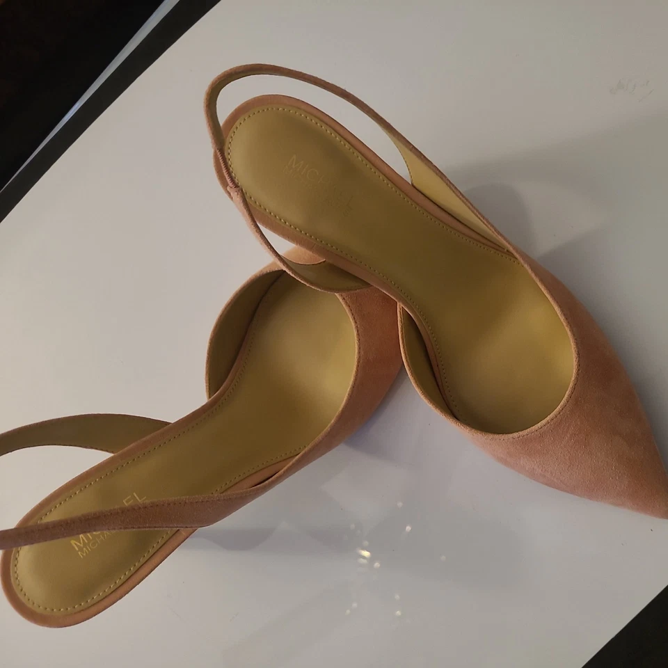 Zapatos de salón Michael Kors para mujer medianos de cuero con cordones Is Alina en gamuza rosa Foto 2 de 4