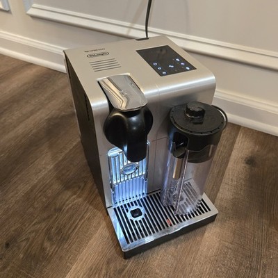De'Longhi Nespresso EN750MB Lattissima Pro Original Espresso Machine
