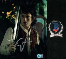 ELIJAH WOOD SIGNED 'THE LORD OF THE RINGS' FRODO 8x10 PHOTO AUTOGRAPHED BAS COA