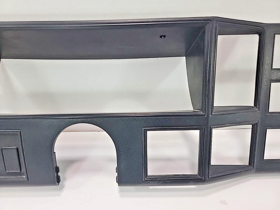 Jeep Cherokee 1987, 1988, 1989, 1990, Speedometer Instrument Cluster Bezel - Image 3 of 4