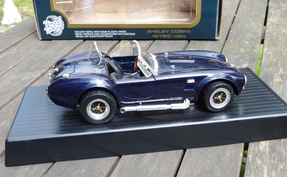SHELBY COBRA 427 S/C 1964 ROAD TOUGH échelle 1/18 NEUF EN BOITE SUPERBE MODELE - Photo 4/4