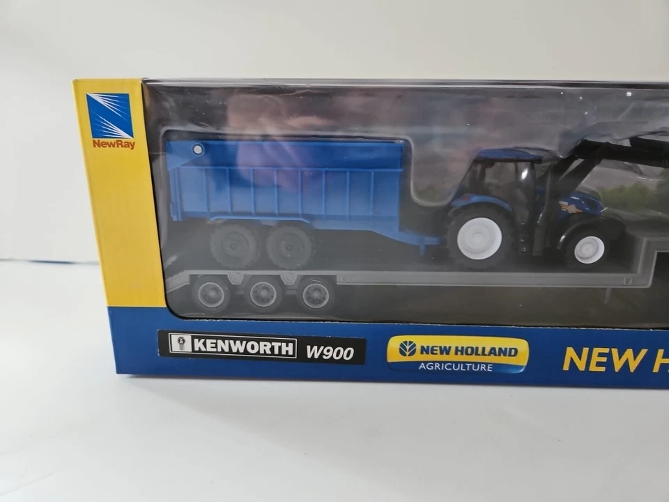 NewRay New Holland Agriculture White Kenworth W900 With Tractor and Trailer - Image 4 of 4