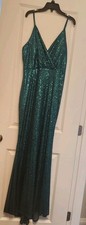 New Sleeveless Emerald Green Squen Formal Dress