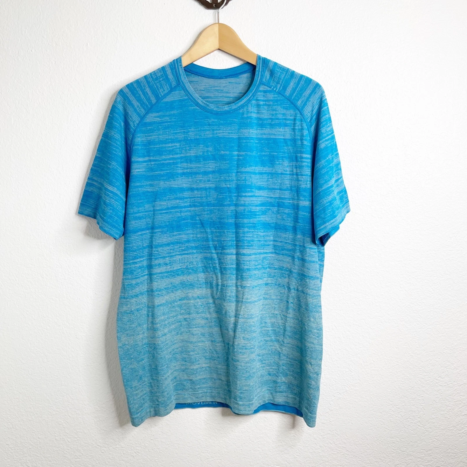 Lululemon Metal Vent Tech Short Sleeve Blue Space Dye Mens XL Athletic Shirt