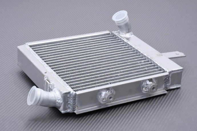 Radiateur alu racing Benelli TNT 1130 améliore le refroidissement - 4