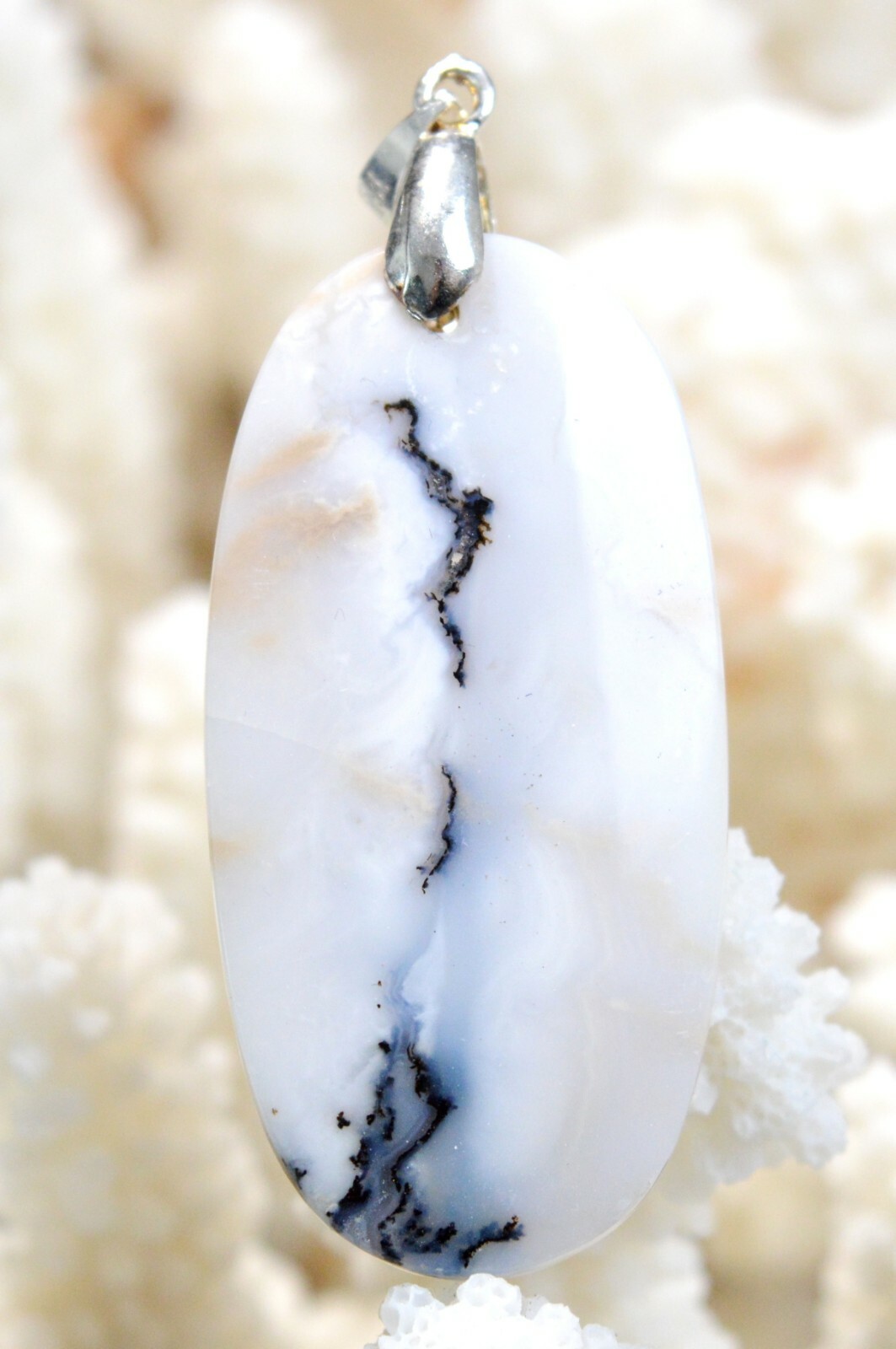 Pendentif agate dendrite 58 cts, cabochon en pierre naturelle unique d'Indonésie de haute joaillerie