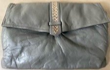 Bellissima pochette vintage grigia super morbida pelle e pelle di serpente con fodera in velluto
