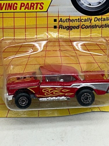 1992 MATCHBOX SUPERFAST 4 ROT MIT FLAMMEN FLIP NOSE 57 CHEVY NEU AUF BESCHÄDIGTER KARTE - Bild 2 von 12