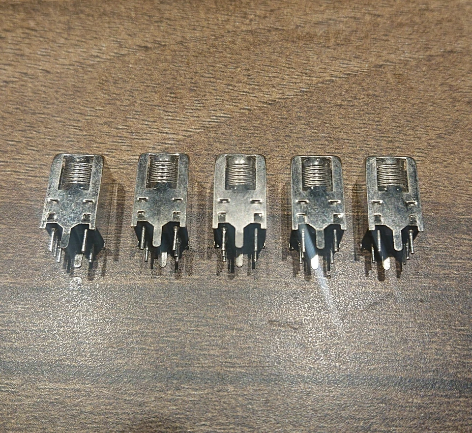 Coil Adjustable 455kHz TOKO 7MC-8128Z Quadrature FM, IF Trans. for MC3361/71/72 - Image 4 of 4