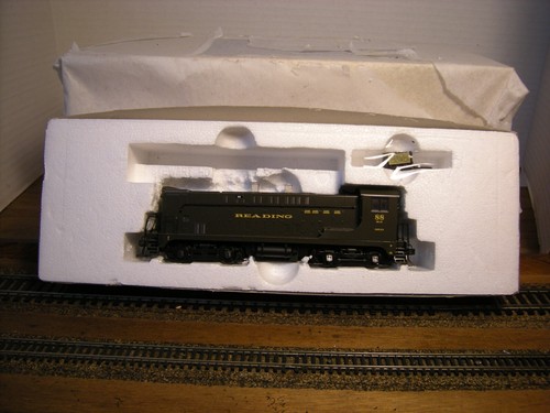 Stewart HO scale Reading Baldwin VO-1000