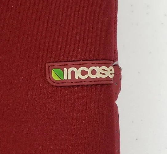 Bolsa para Tablet Incase Borgonha Acolchoada - Imagem 3 de 4