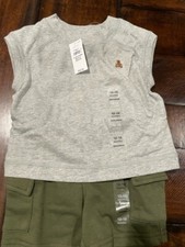 NWT Baby Gap Unisex 12-18 Months 2 piece set Grey Shirt Green Shorts 39.95