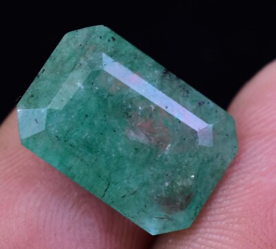 Émeraude Cabochon Colombienne Certifiée - 6 Carats, Ovale, Transparente, Qualité Loupe Propre