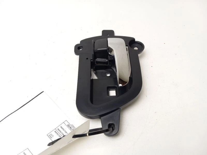 2011 MITSUBISHI OUTLANDER REAR RIGHT INTERIOR DOOR HANDLE OEM 47854 - Image 3 of 4