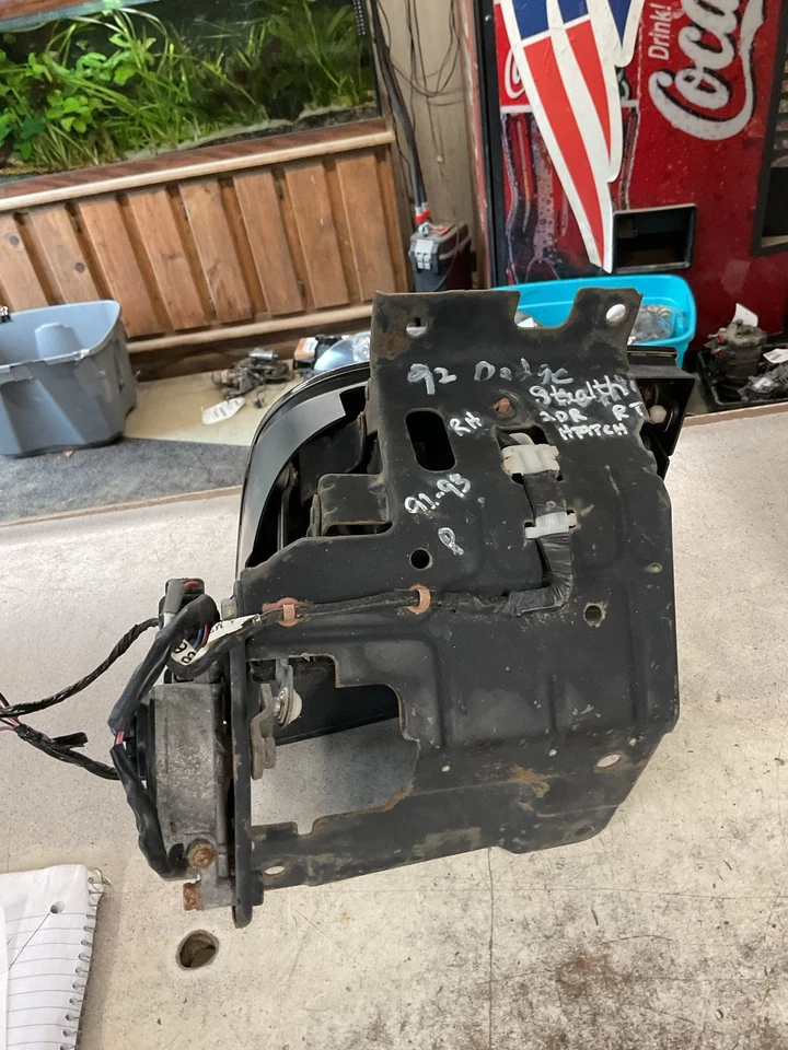 Фара в сборе DODGE STEALTH R/T справа 91 92 93 RH с двигателем проверен черный - Изображение 4 из 4