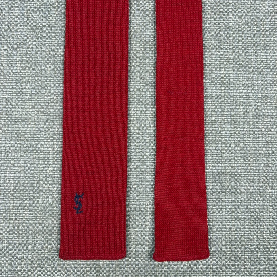 Мужской галстук YSL Yves Saint Laurent квадратный однотонный красный шерстяной галстук 55 дюймов 2 1/2 дюйма Париж - Изображение 2 из 4
