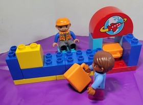 Lego Duplo Airport # 10590 100% Complete 29 Piece Instruction Manual 2015