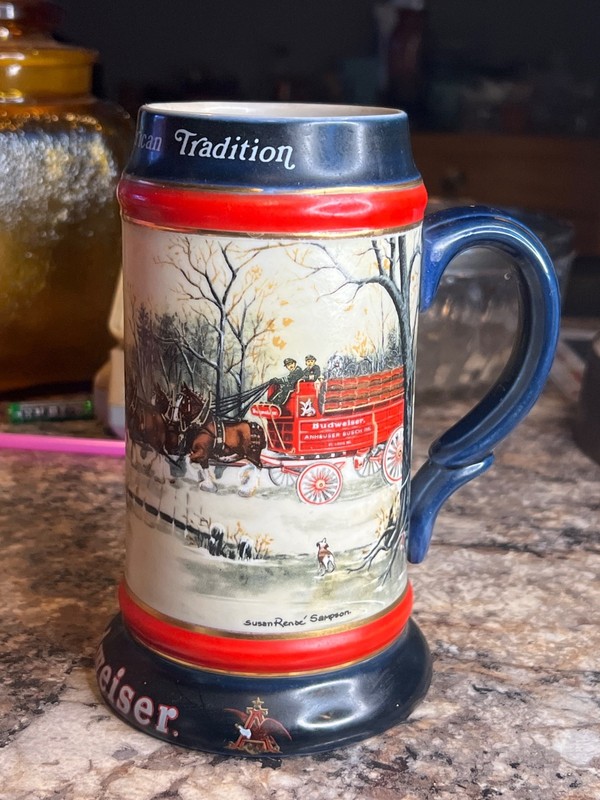 1990 Budweiser Holiday Clydesdale Collectors Series Beer Stein Mug
