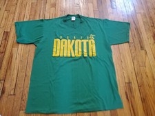 Vintage North Dakota State Bison Green T-Shirt 80's Made in USA SIZE L