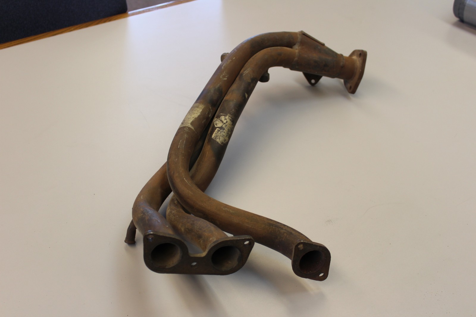 Ferrari NEW NOS 365 GT4 400 Exhaust Manifold Set P/N 105598 105599 105600 105601