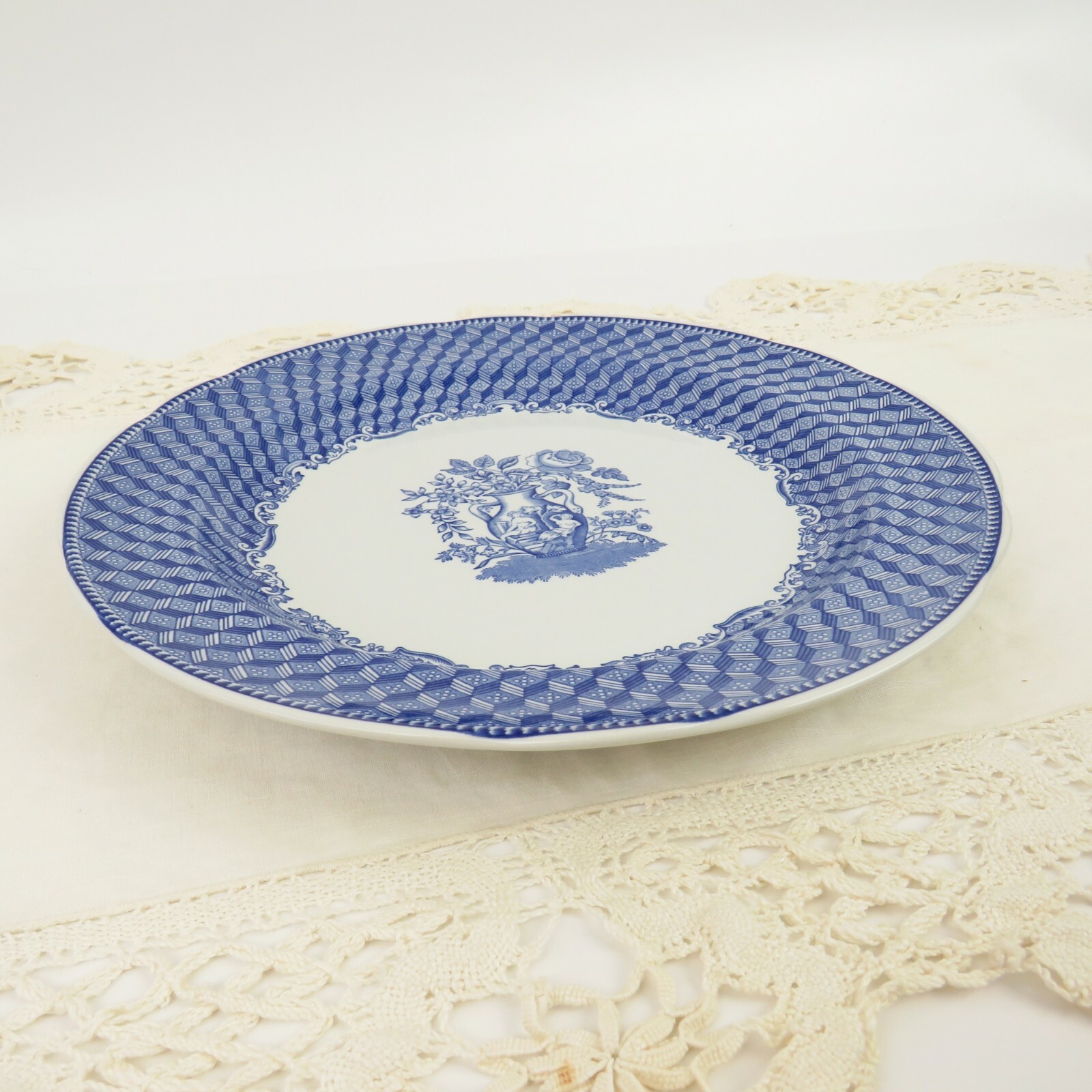 Spode Blue Room Collection "Portland Vase" Plate 10 1/2" Blue & White
