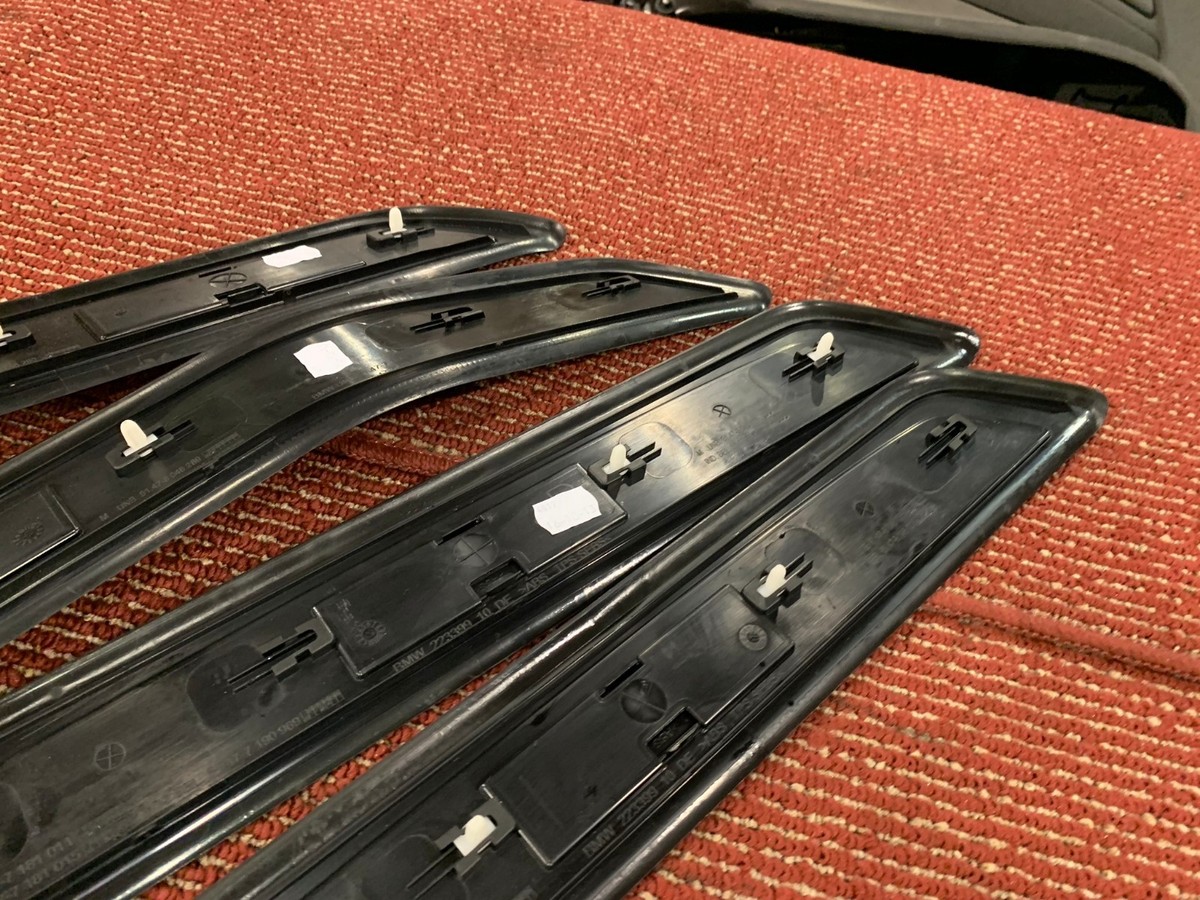 、 2015 BMW F80 M3 F82 M4 Right Water Catch Trim Cover 7258188