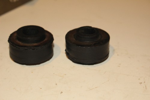 Juego de soportes de motor inferiores TRW 82010 NUEVO DE STOCK - 1937-63 Ford F1-900, Studebaker, Jeep - Imagen 3 de 3