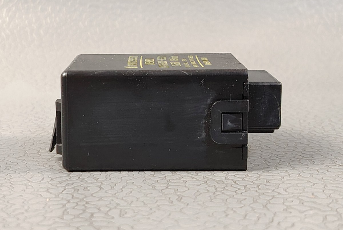 Isuzu 700P VC46 Truck Flasher Control Unit OEM JDM