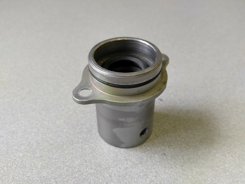 BONITO ORIGINAL GENUINO PORSCHE 911 CARRERA EMBRAGUE DESECHABLE COJINETE GUÍA MANGUITO Foto 3 de 3