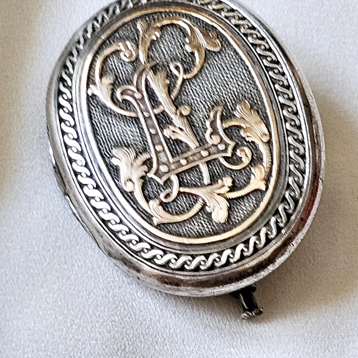 Broche Médaillon Porte-photos En Argent 925 – Vermeil, Monogramme LL – Vintage 1875 – 40x32mm