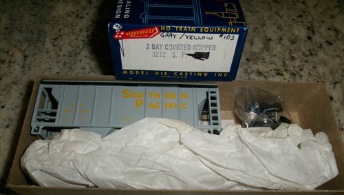 Roundhouse HO KIT #3323 Southern Pacific 2 bahías gris tolva cubierta coche #SP401103 | Zustand: New