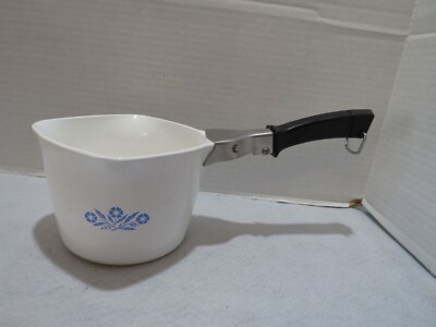 VTG CORNINGWARE SAUCEMAKER W/HANDLE 1 QUART/4 CUP CAPACITY