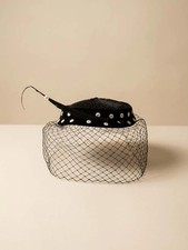 Vintage 1950s Black Velvet Veil Hat   Birdcage Veil Cocktail Hat with Feather