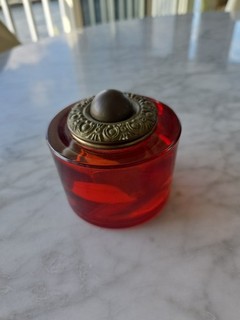 Vtg Heavy Red Glass Round Inkwell With Decorative Hidged Lid Paper Weight ?
