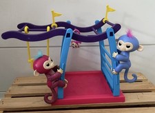 WowWee Fingerlings Monkey Playset with Figures, Plastic, Animals Dinosaurs