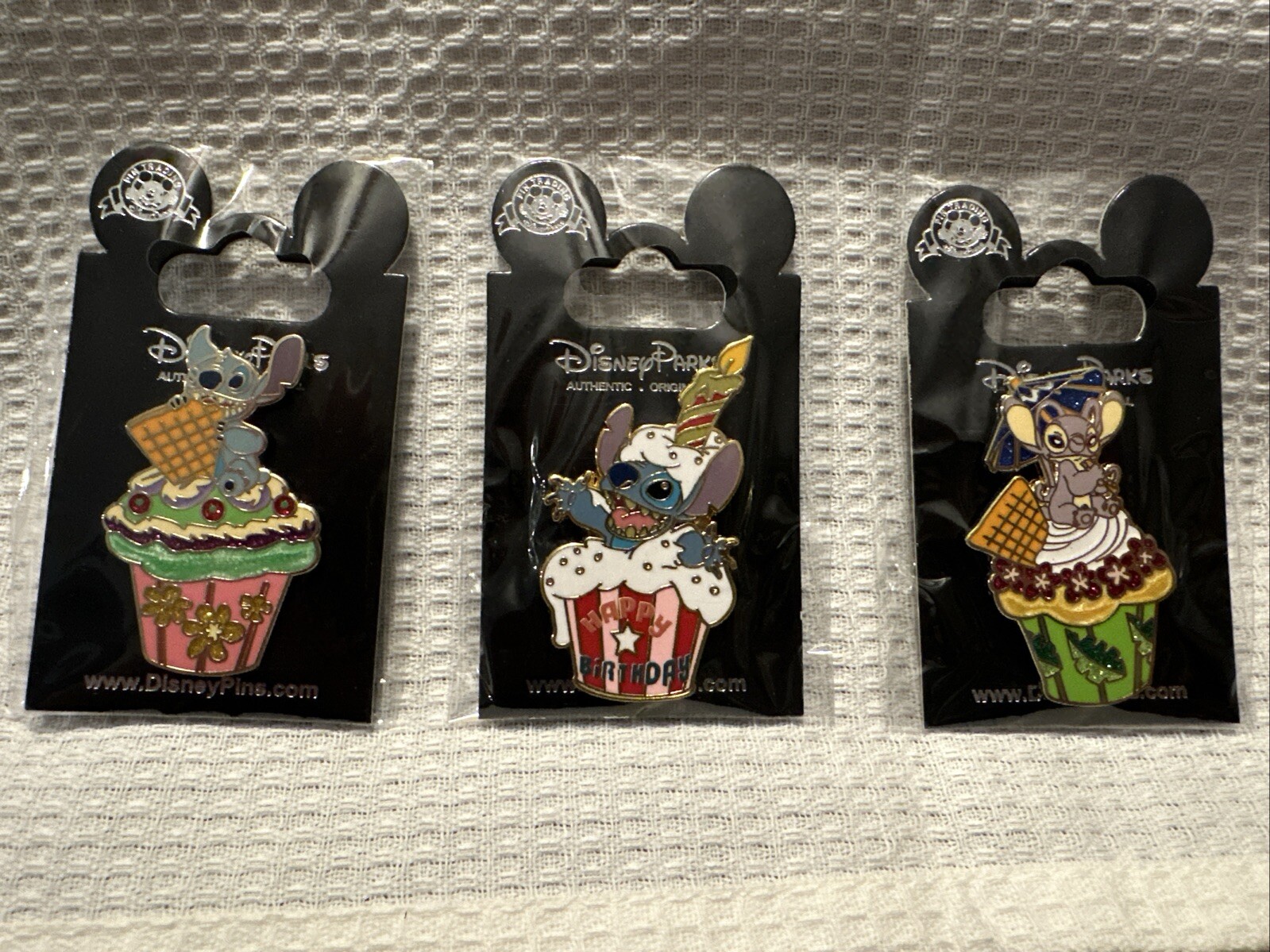 Disney Trading Pin Cupcake Angel & Stitch Glitter Pin Set 