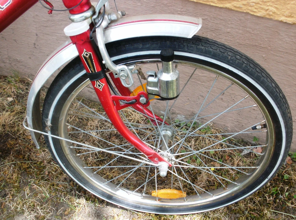 Vintage Klapprad Klappfahrrad Bavaria 20 Zoll rot Rahmenhöhe 44 cm; nur Abholung - Bild 4 von 4