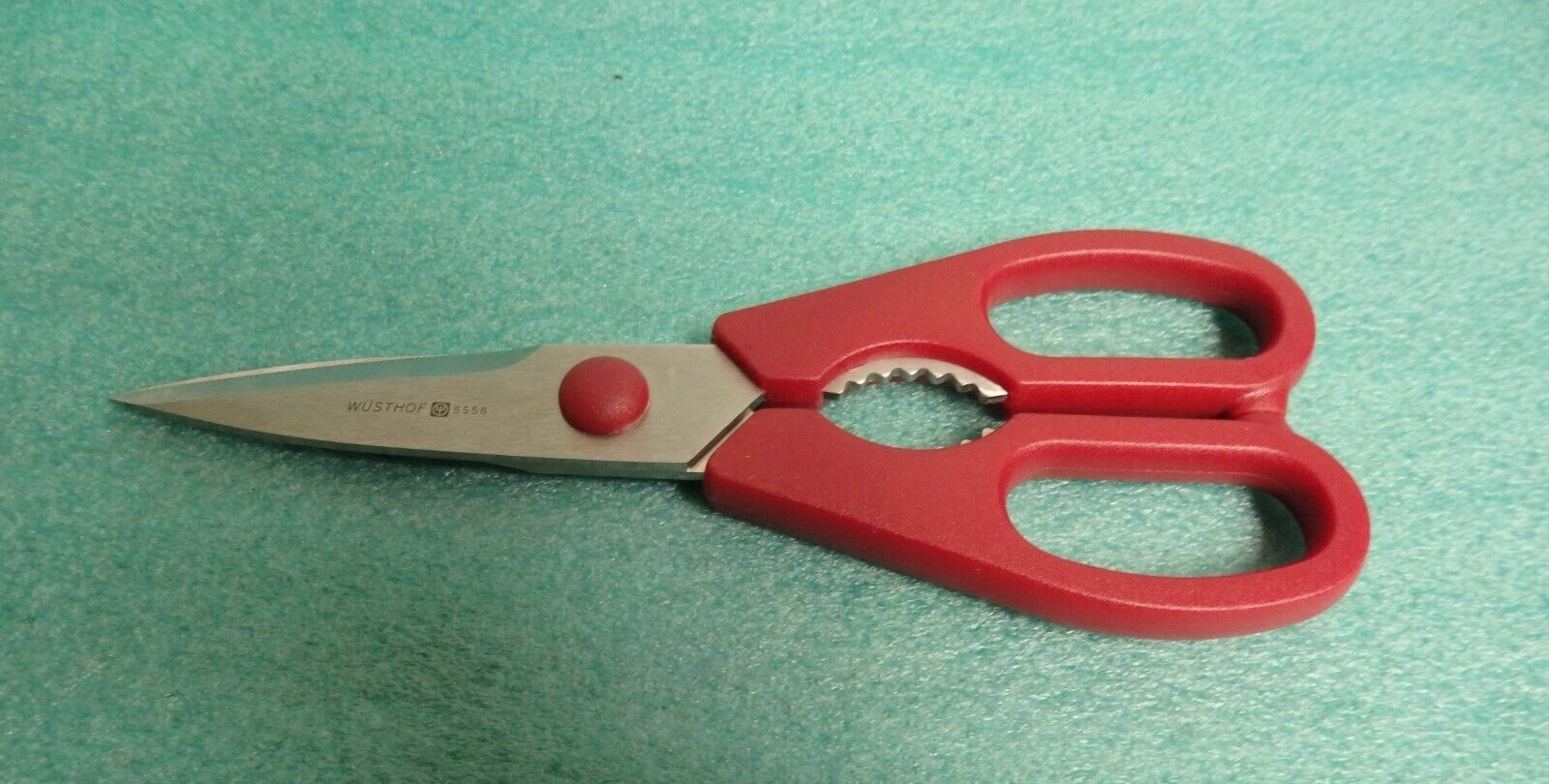 WUSTHOF kitchen shear red color come apart 5558
Opens in a new window or tab