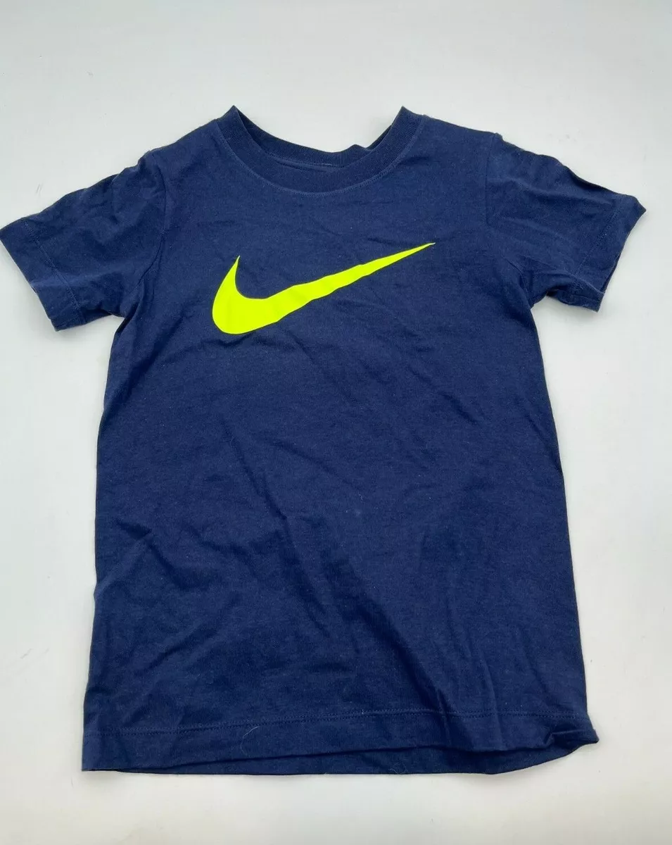 Nike t cheap shirt neon